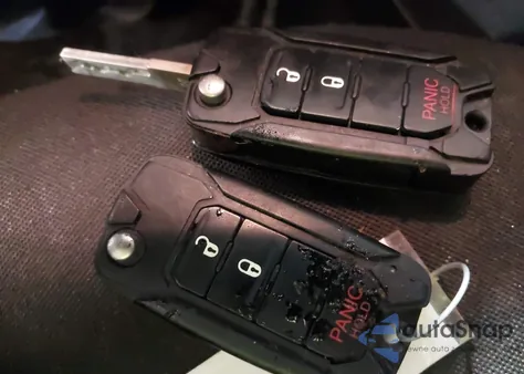 2015 Jeep Renegade Sport from USA, damaged, VIN ZACCJAAT1FPB15654